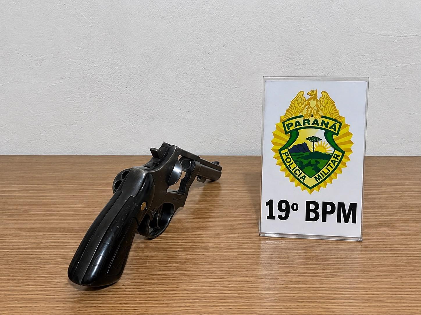 PLANTÃO POLICIAL: HOMEM É PRESO COM REVÓLVER .38 DENTRO DE HONDA CIVIC EM MARECHAL CÂNDIDO RONDON